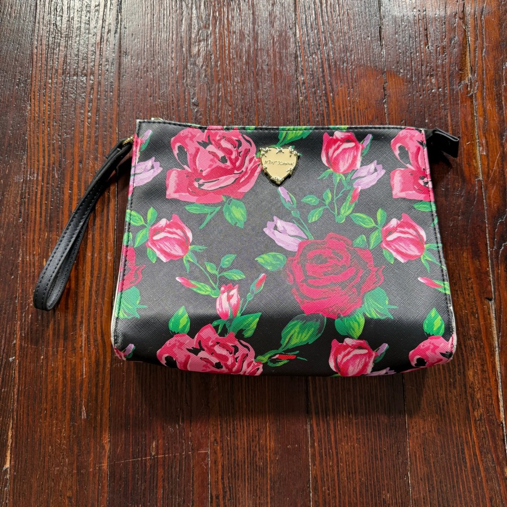 Betsey Johnson Wristlet Clutch Purse Black Pink Floral Rose Heart Logo